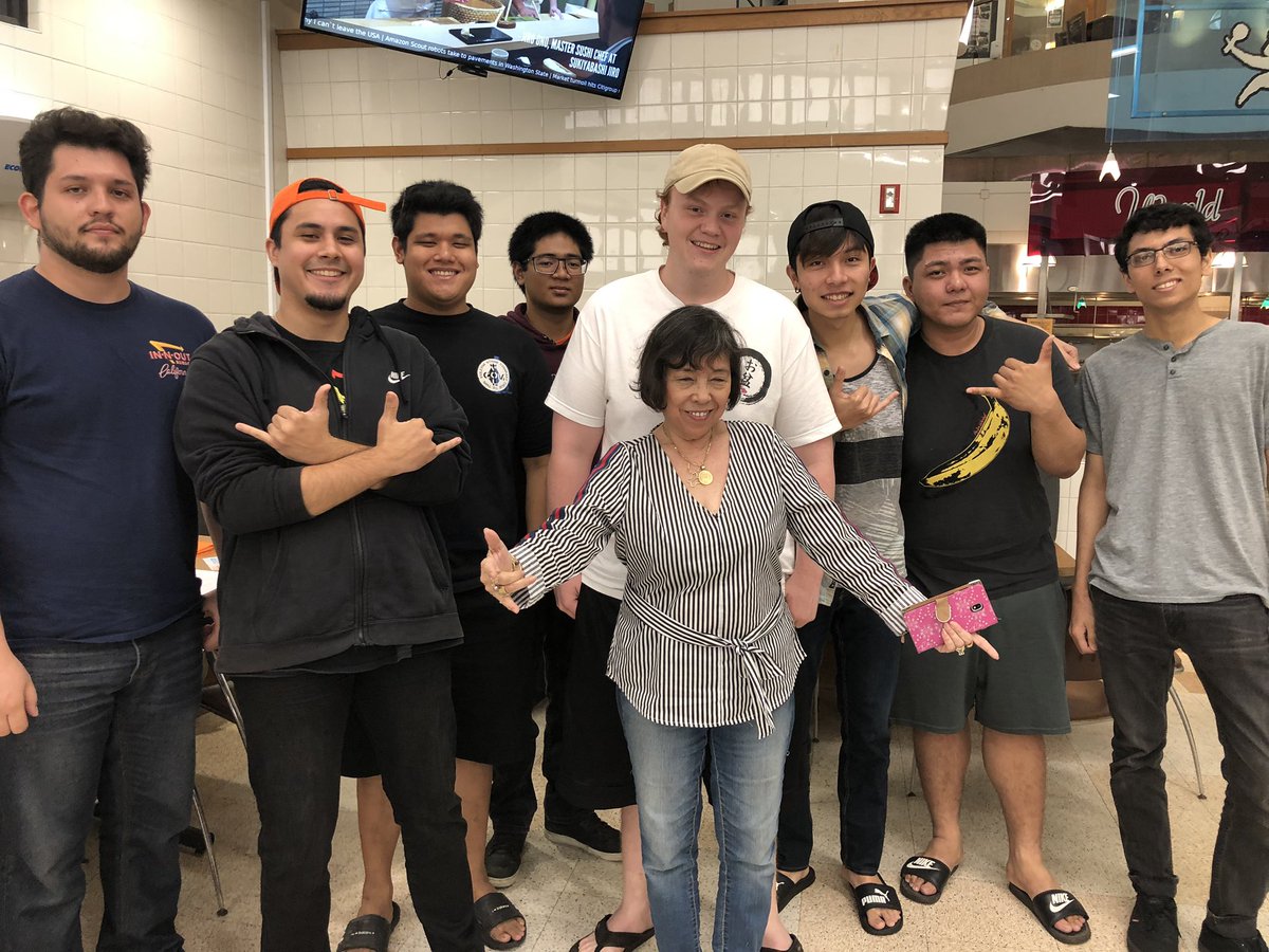 UHMaui's tweet photo. Maui College students who will Study Abroad in Fall met with their advisor Stephanie Ohigashi to prepare for their journey. https://t.co/mL00B5ymsj
