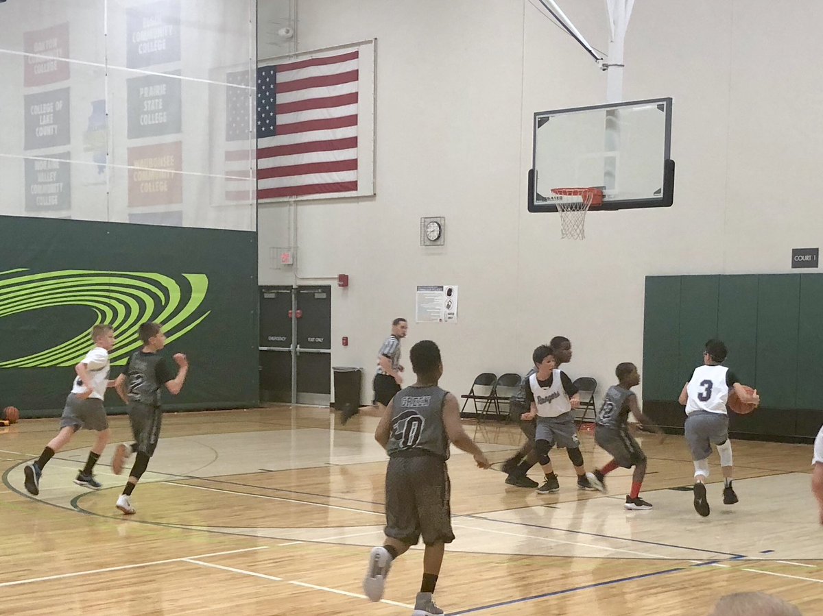 SWRangersHoops's tweet photo. Successful 2-0 night against some excellent competition at Moraine Valley tonight. #zonebusters #sharetheball #rangerspride https://t.co/0elIa0du1m