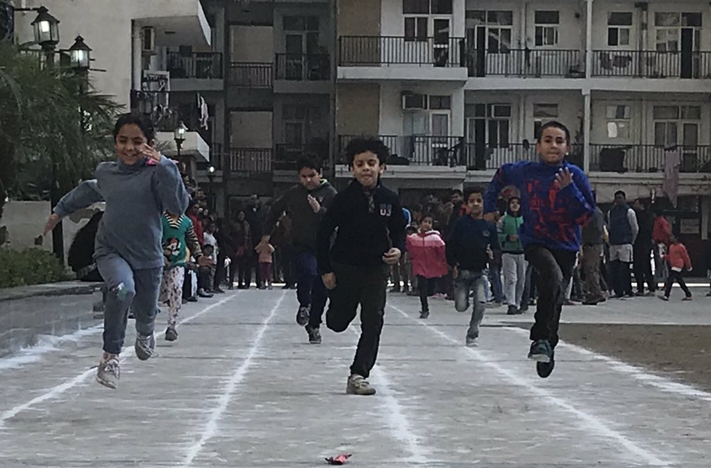 sardanarohit's tweet image. Its a pleasure to watch your daughter flying high! #RepublicDay race amongst kids and guess who won it?