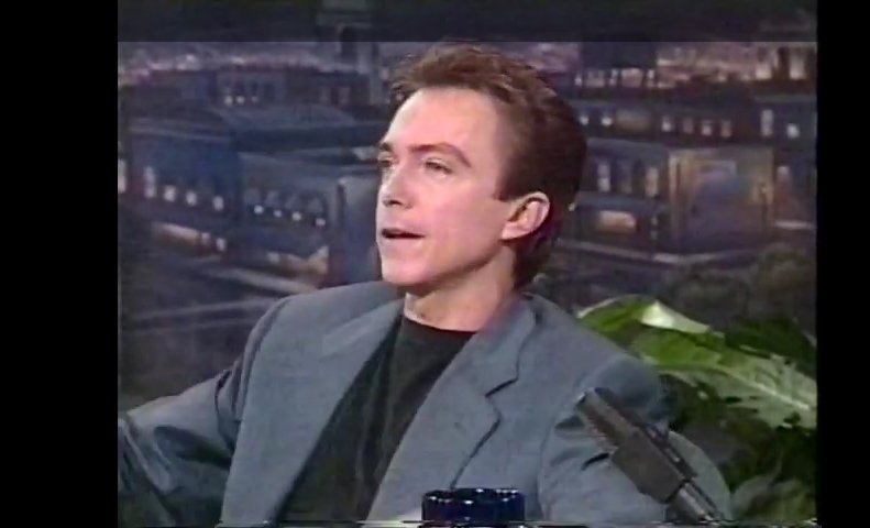 Jess22bsb's tweet photo. David Cassidy - on The Tonight Show with Jay Leno circa 1994, talking about his book #ComOnGetHappy #Screencaptures #DavidCassidy ❤❤ https://t.co/W1lUSCUnEW https://t.co/1snWijCibu