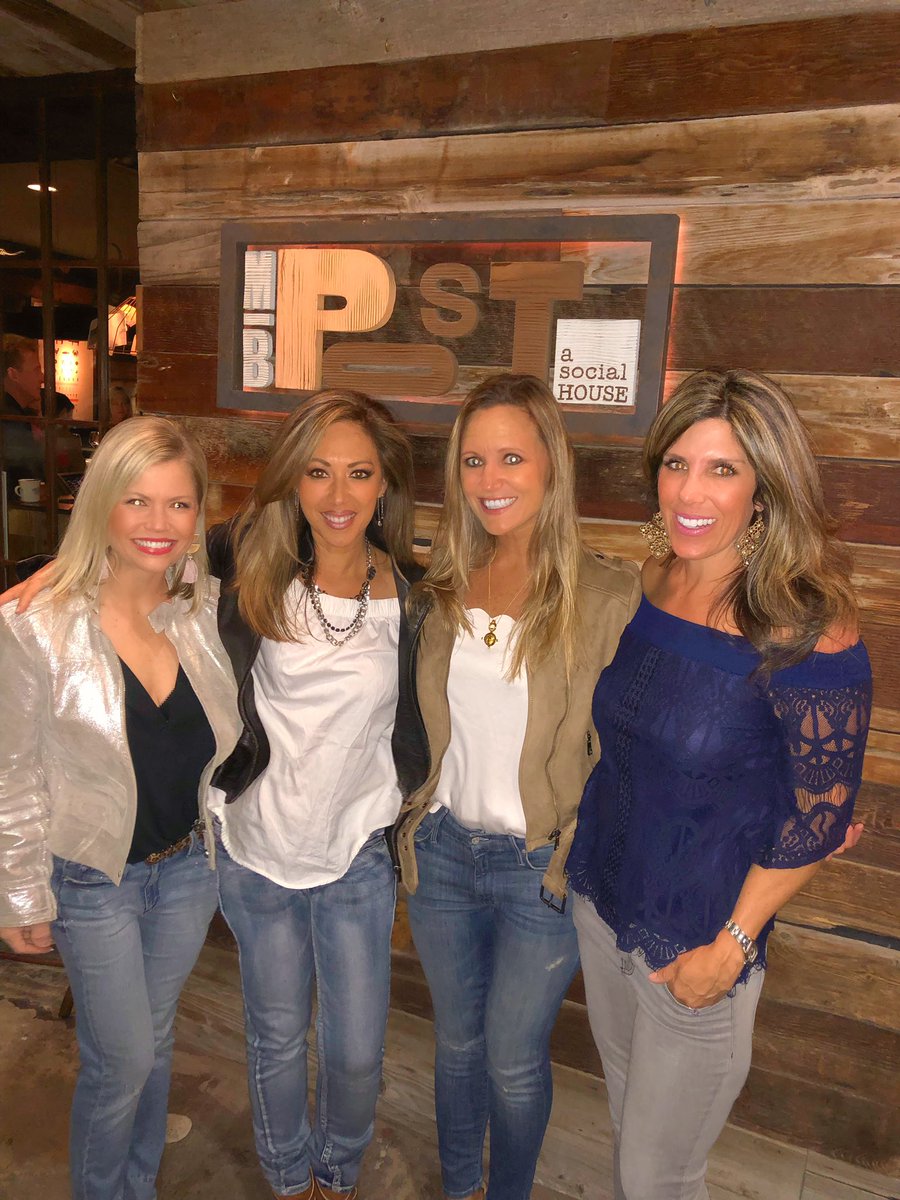 janjeffcoat's tweet photo. Ladies Night ❤️❤️ #mysquad #friday #tgif #lifers #caligirls #mbpost https://t.co/5vWfb1anbB