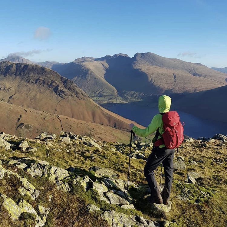 BackpackingMag's tweet photo. The Lake District on a clear day is always something special!
Photo by @jamesmforrest IG | #backpackingmag #lakedistrict https://t.co/A9sZAfXvRy