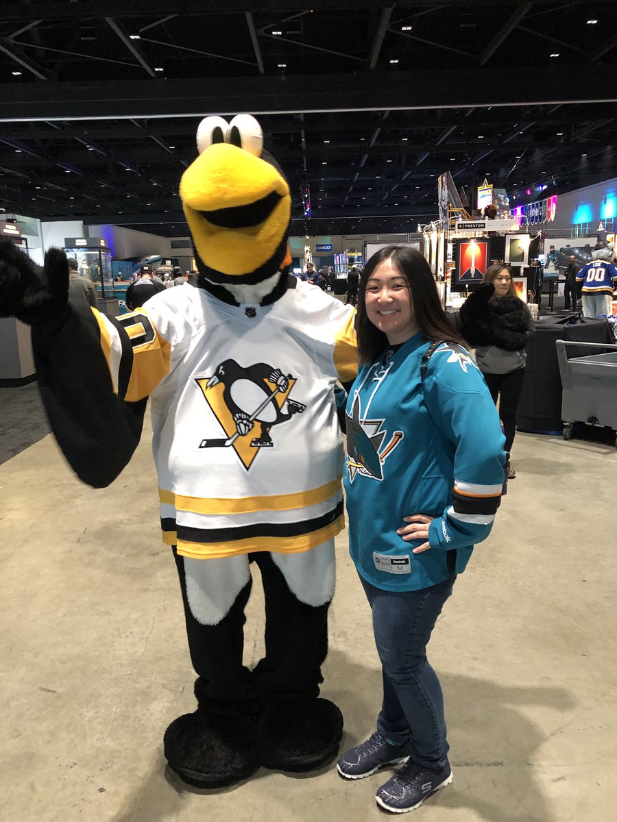 trishmieko's tweet photo. I’m at 20 out of #29NHLMascots! Fan Fair day two went well! #twitterlessiceburgh #twitterlesshunter #NHLAllStar https://t.co/o97g5rxAZe