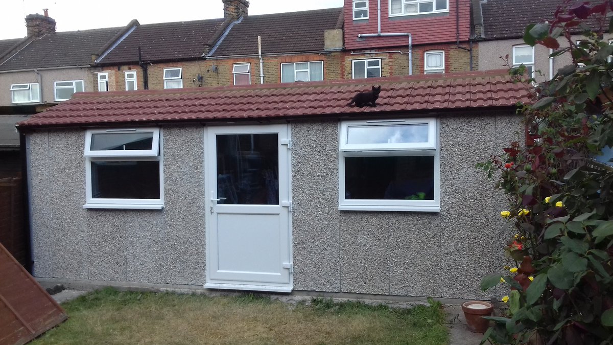 rpageconcrete's tweet photo. Erected a 21'3"×10'0" Arundel workshop in Ilford complete with base. This building has two upvc windows, and upvc door and gutter to both sides. Unfortunately the cat is not included!!😿. If you are interested in a building like this please visit our website or call 0208 5903701 https://t.co/9mM42ZvjQv