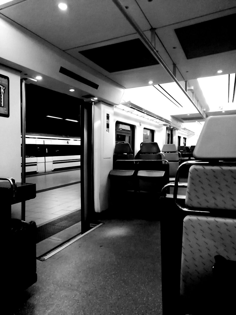 carezzalanima's tweet photo. Buscando mi inspiración de camino a casa #Portfolio #MI1013B https://t.co/3OLBwUa2Uu