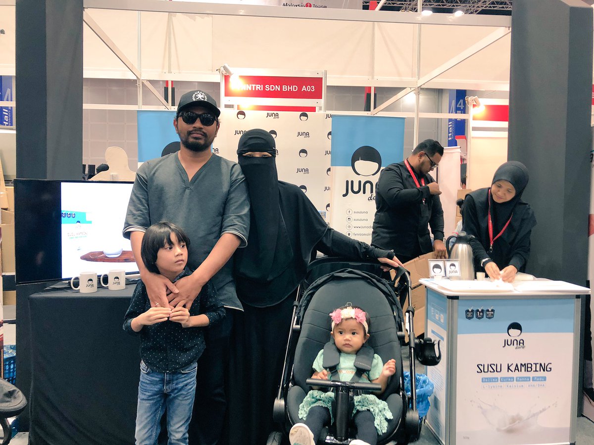 mhe2019's tweet photo. Our Celebpreneurs Fynn Jamal at her booth ! 

#mhe2019 #mys2japan https://t.co/1JFYAqFcaD