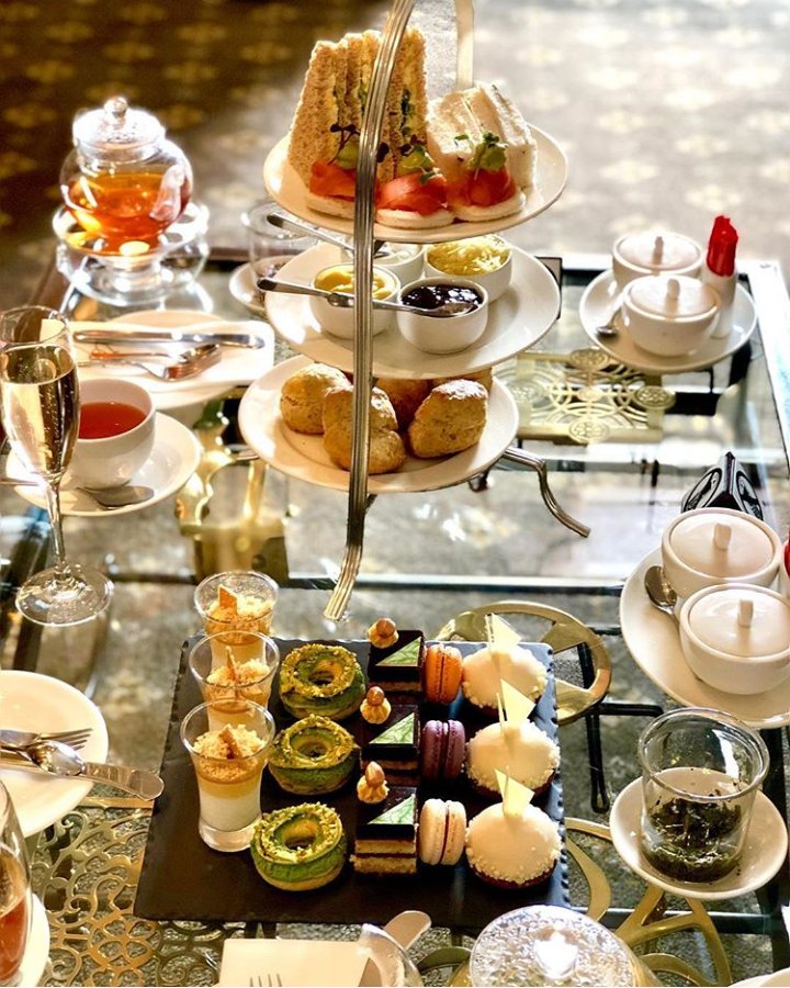 What's your weekend plans? How about some Afternoon Tea? Join us daily between 12:00 and 18:00. 
Picture by @flipcoolmom60  
#alittlemore #capegracehotel #afternoontea #vandawaterfront #capetown #spoils