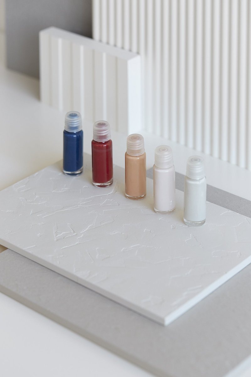 Texture + Color = Fiora
⚡5 new trend colors: Tuile, Kermes, Ultramar, Seda y Nude.
▫ N2 - P6 - D127
▫ Del 28 de enero al 2 de febrero <a href="/cevisama/">Cevisama</a>
#FioraTouchYourBathroom