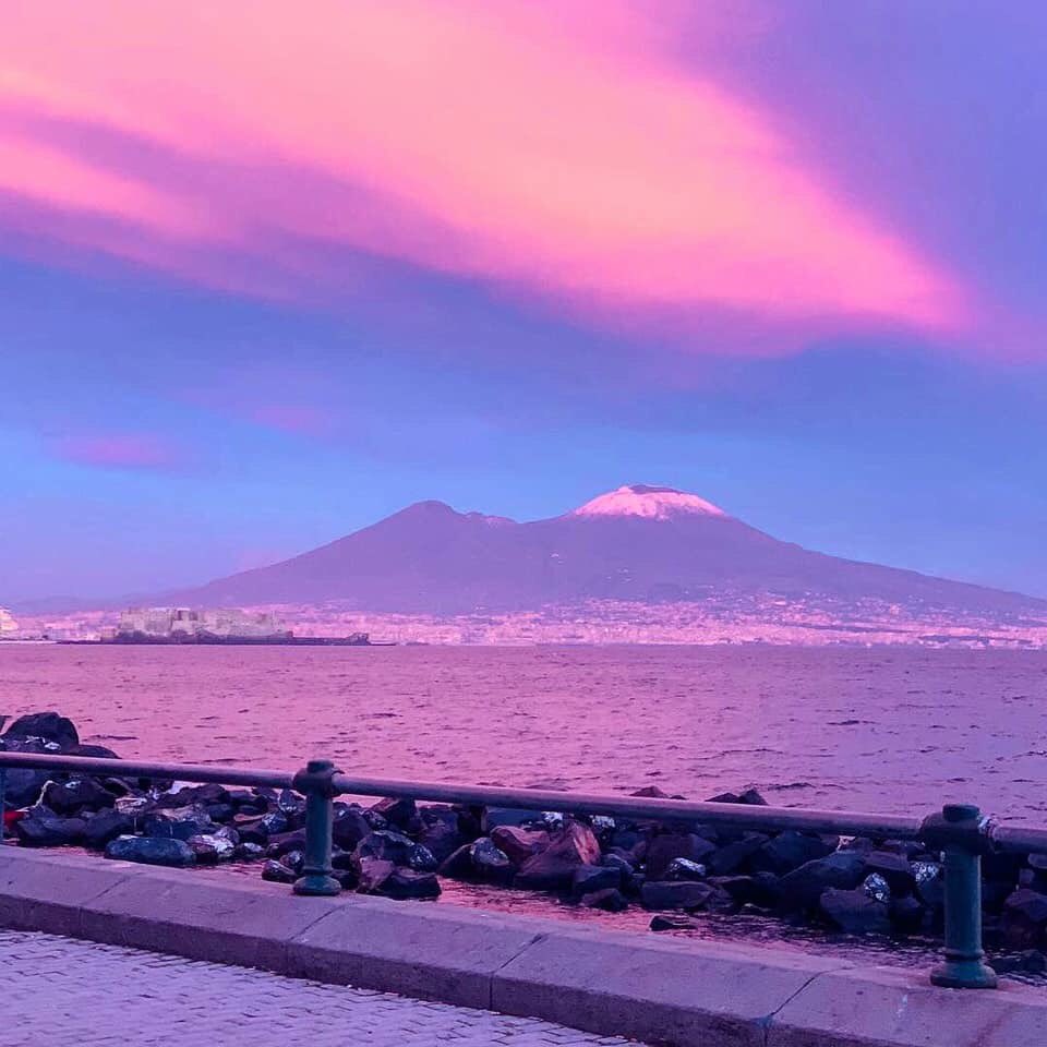 cansgaze's tweet image. Napoli al tramonto.