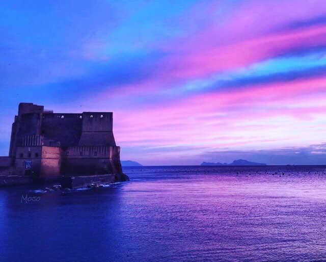 cansgaze's tweet image. Napoli al tramonto.