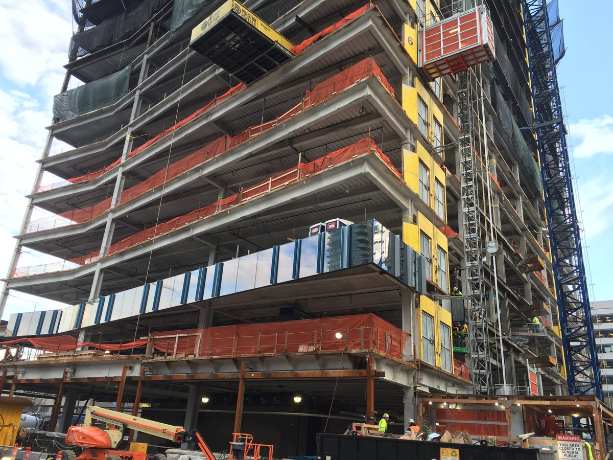 JohnLWheaton1's tweet photo. Rufus Amazon Block 21 is off to the races! @wheatonsprague @ViraconGlass @Viracon_Garret Walter's &amp; Wolf 
#curtainwall #curtain_wall #glass #glazing #unitized #design #engineering #creatingstructure https://t.co/2EbyYqCcxc