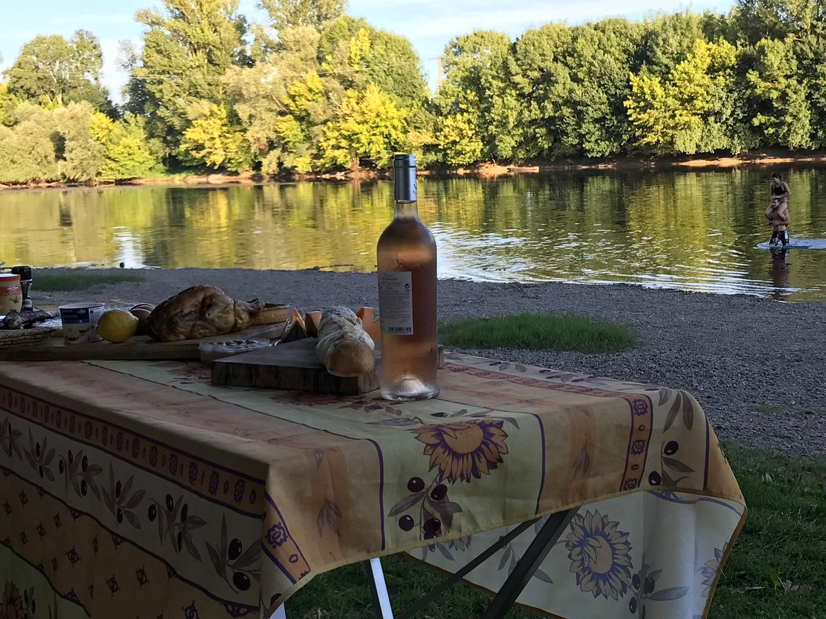 3Gites's tweet photo. Filling up fast for the summer months, why not come and visit out of high season and take advantage of cheap flights and cheap rates at Maisons La Boissiere. #3Gites https://t.co/ZH8gPSE7W6