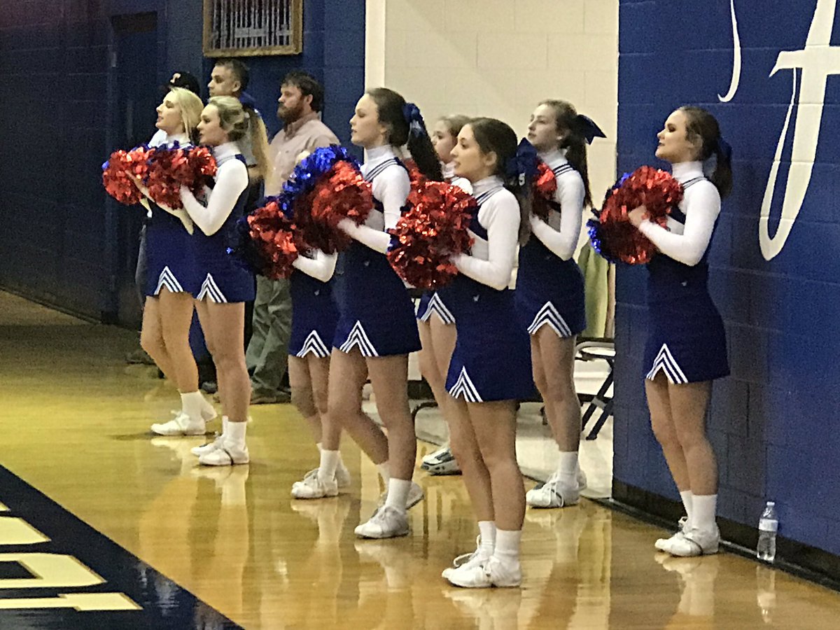 LCHSFalcons's tweet photo. LCHS Cheerleaders! @LCSchools1 #oneLC https://t.co/6RKlbB2duS