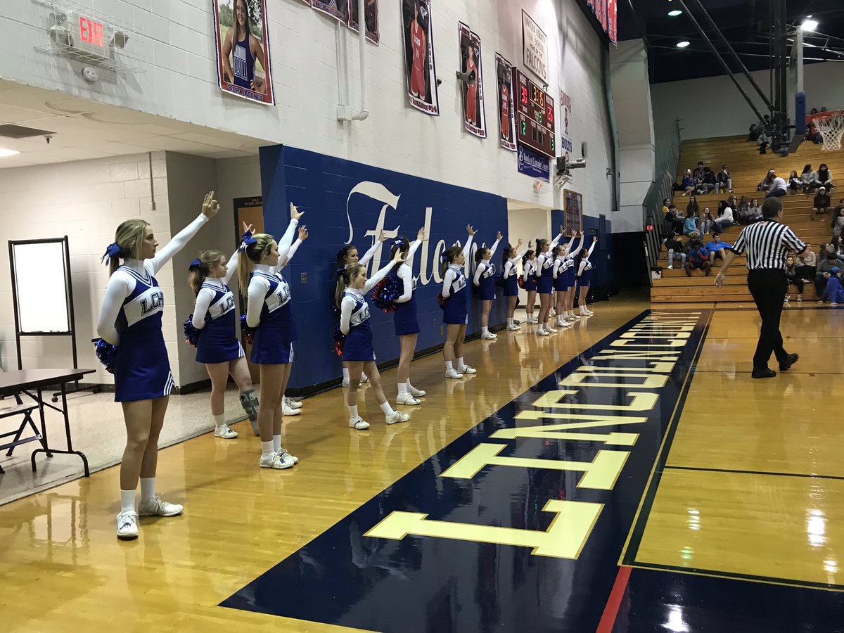 LCHSFalcons's tweet photo. LCHS Cheerleaders! @LCSchools1 #oneLC https://t.co/6RKlbB2duS