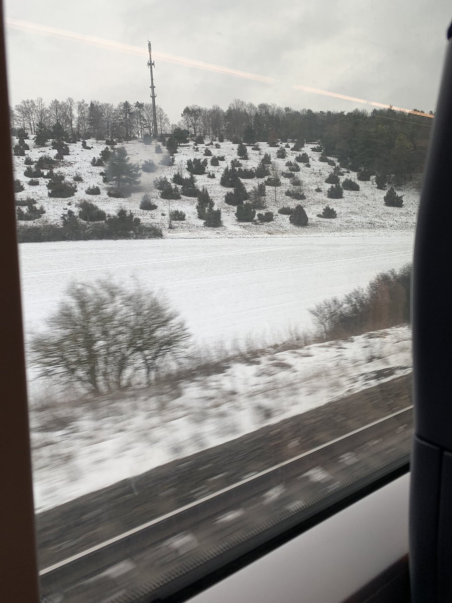 kaggelz's tweet image. Jo Leute die Kaggelz sind gemeinsam mal wieder auf Reise... München ist das Ziel. Wir haben Bock wieder ordentlich aufzunehmen wenn wir wieder zurück sind ! Grüße ! @SgtNougatHoden @LordMaxxe @king_streams @realDonaldTrump #Kohleausstieg #HandballWM #AusOpen #Venezuela #RETWEEET
