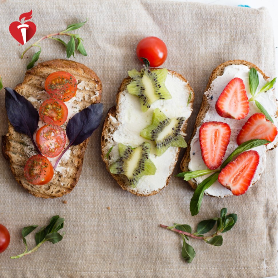americanheartvt's tweet photo. Set your intentions for the day with a healthy meal. Whole grain toast topped with fresh fruit or protein is both easy and delicious! For more healthy recipe ideas visit:https://t.co/4hzfVA3ypm. #LifeIsWhyVT https://t.co/SStVIIIxY5