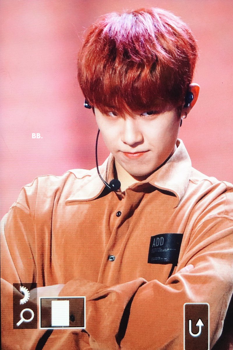 Babybird_lo's tweet photo. 190126 차암나 ��짱 모야 귀여워가지구

#박우진 #parkwoojin https://t.co/MgfzdzUKaY