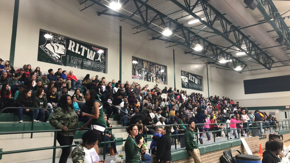 derronrobinson's tweet photo. Great game last night @RudderHS_BISD boys basketball. The gym was packed as we cheered them on to victory. #ItWasExciting https://t.co/qTxrLfoKaG