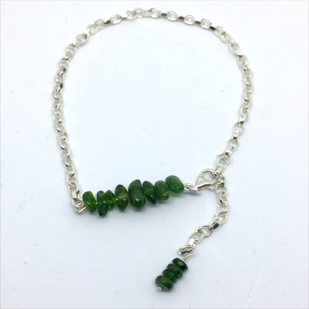Orchardbeads's tweet photo. Excited to share an addition to my #etsy shop:  #green #bracelet #barbracelet #fashion #season #2019  https://t.co/PSyEBBgsZ7 https://t.co/SwqlsvrL2I