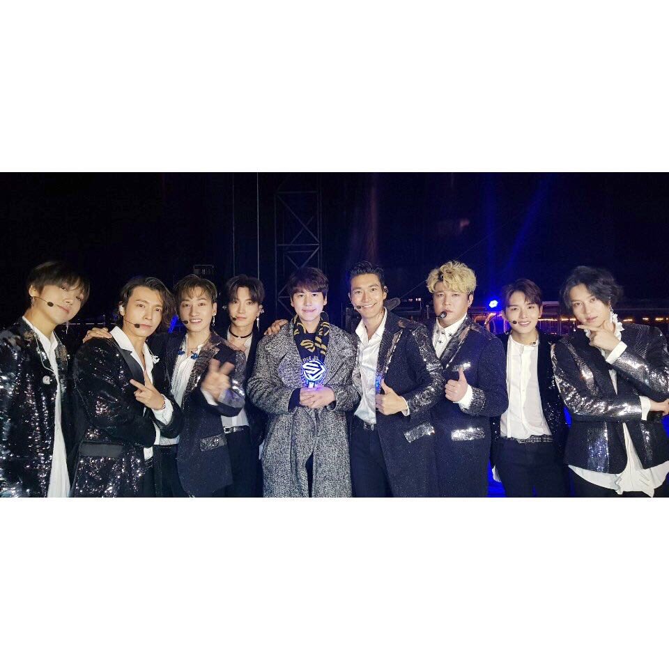 Exileh_'s tweet photo. #SJ_KKBOX_MusicAward
@SJofficial
나는 너희들을 사랑 한다 https://t.co/Zv5Qfi0Vwi