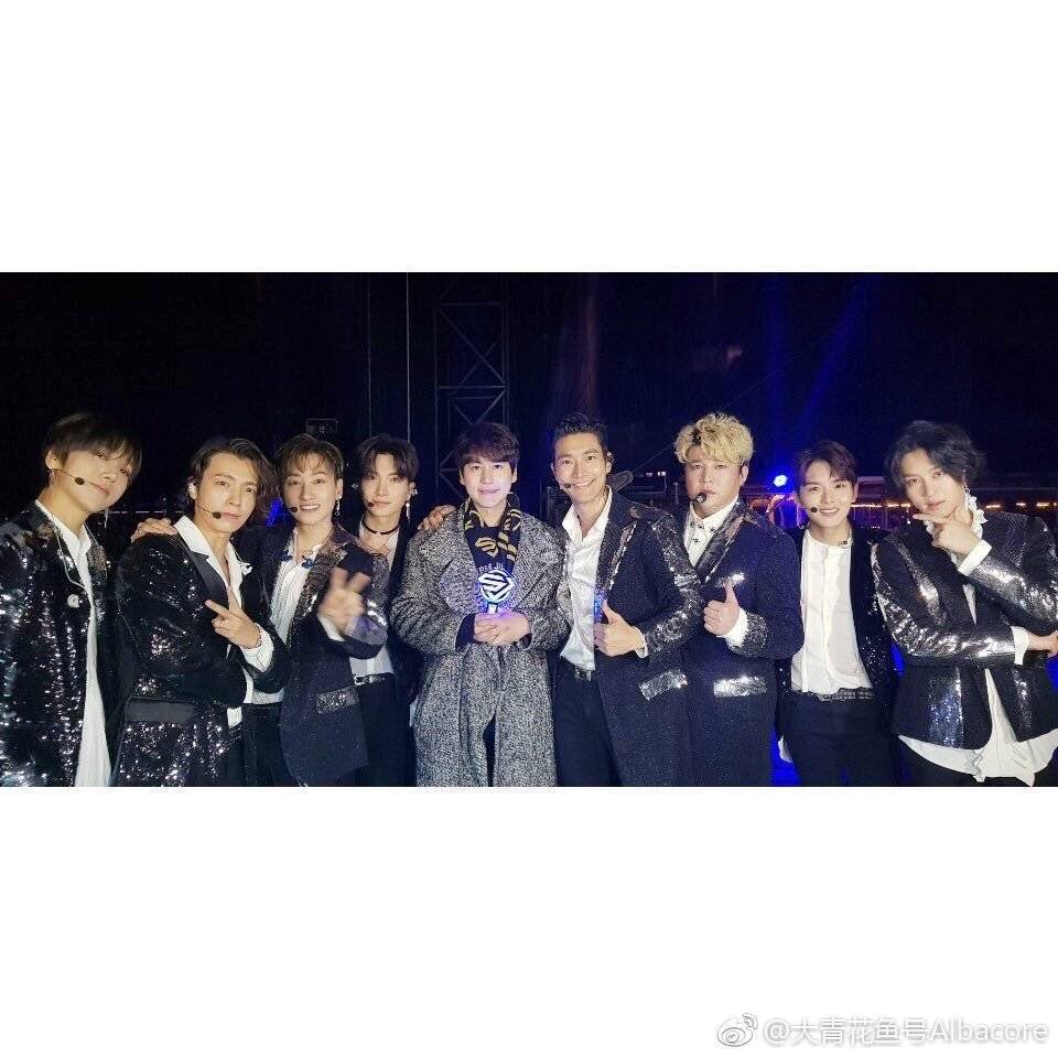 hyukhae36917635's tweet photo. #SJ_KKBOX_MusicAward
@SJofficial https://t.co/gd9CalILN2