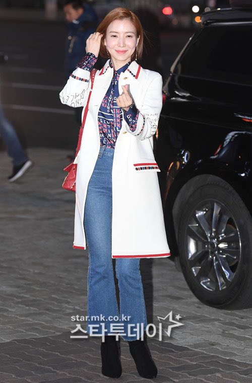lee ji-won sky castle lee ji-won sky castle