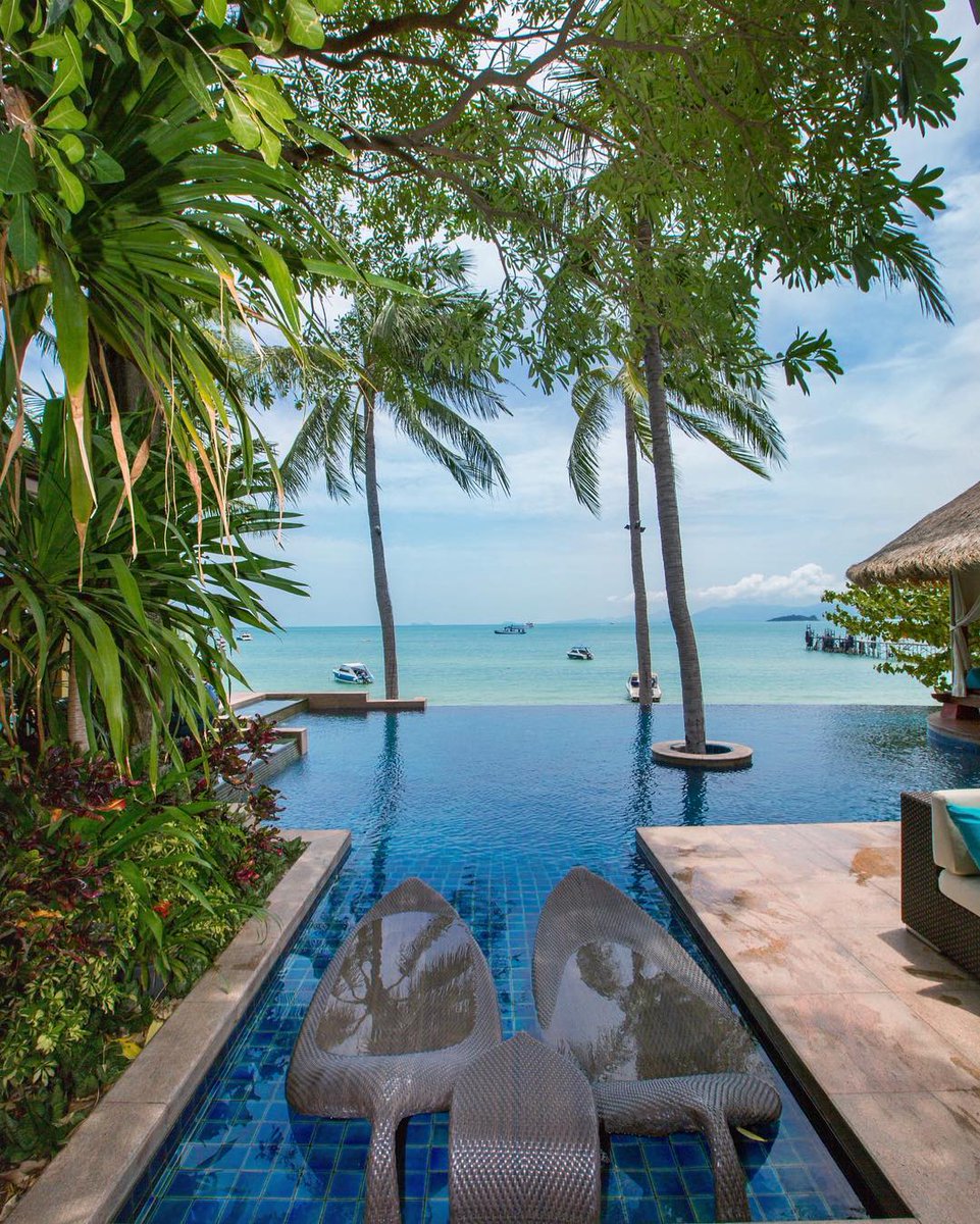 One way ticket please 🌴💦✈️
