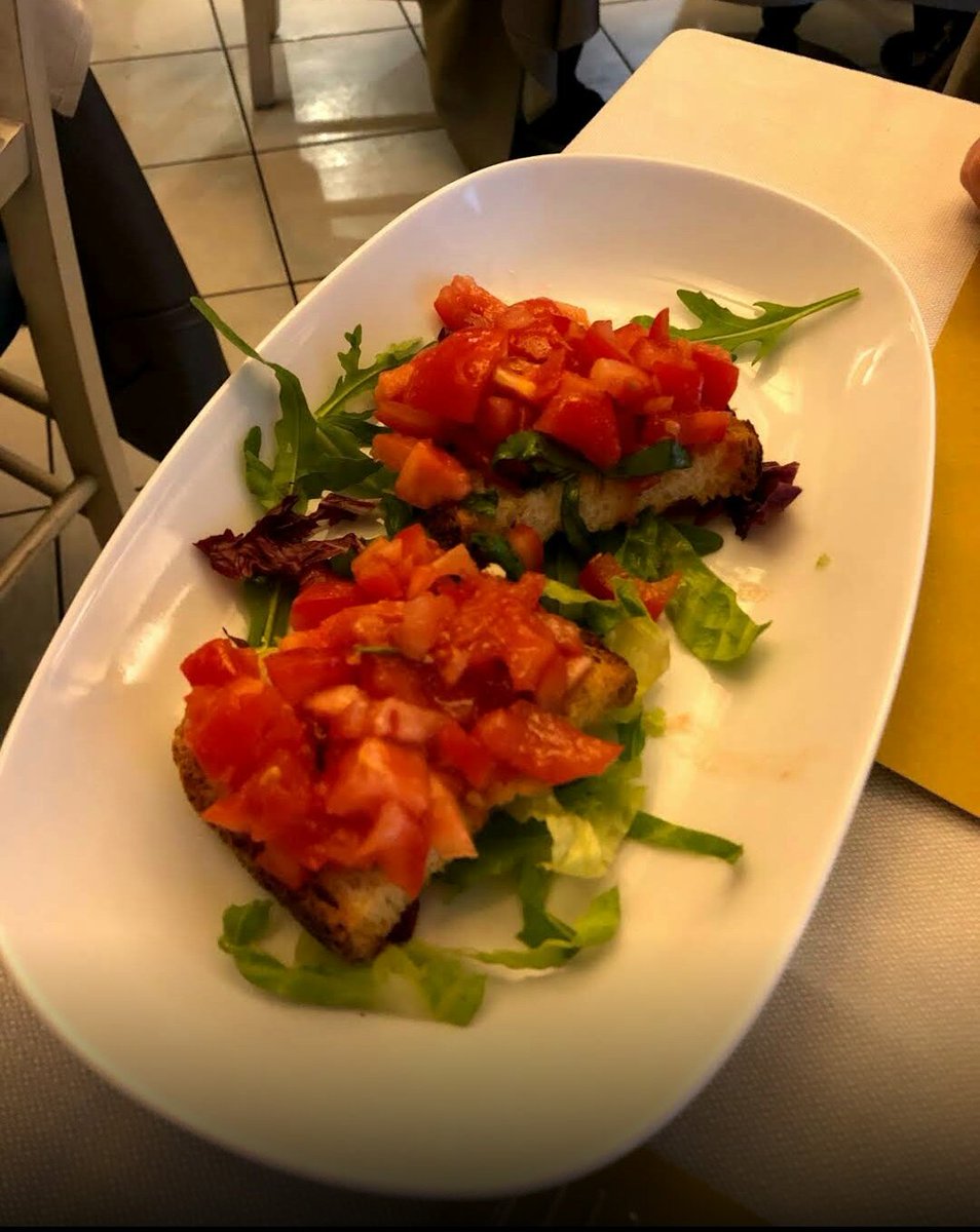 ShinWorld8's tweet photo. Al Forno della Soffitta
روما

#shinworld #shintaly #shinrome #ايطاليا #روما #مطاعم #سياحة #سفر 
#وين_تتمنا_تسافر #أكثر_مما_تراه_العين #السعاده_هي #ام_كلثوم_في_العلا #قدام_يالأبيض https://t.co/b77q2noiRP