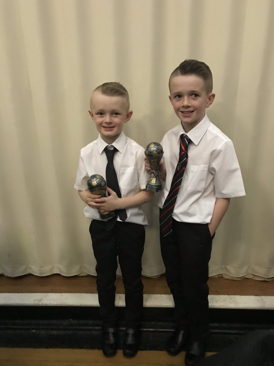 allison_donna's tweet photo. @BainsfordPS derek @ross @adam well done boys !! Falkirk soccer academy’s https://t.co/DoyAckDetm