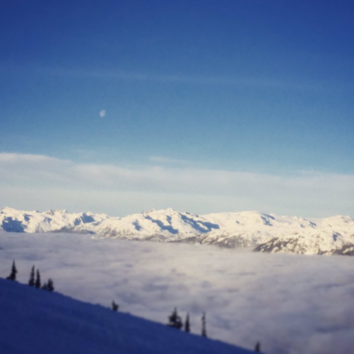 Snowboarding above the clouds. 🏂😍