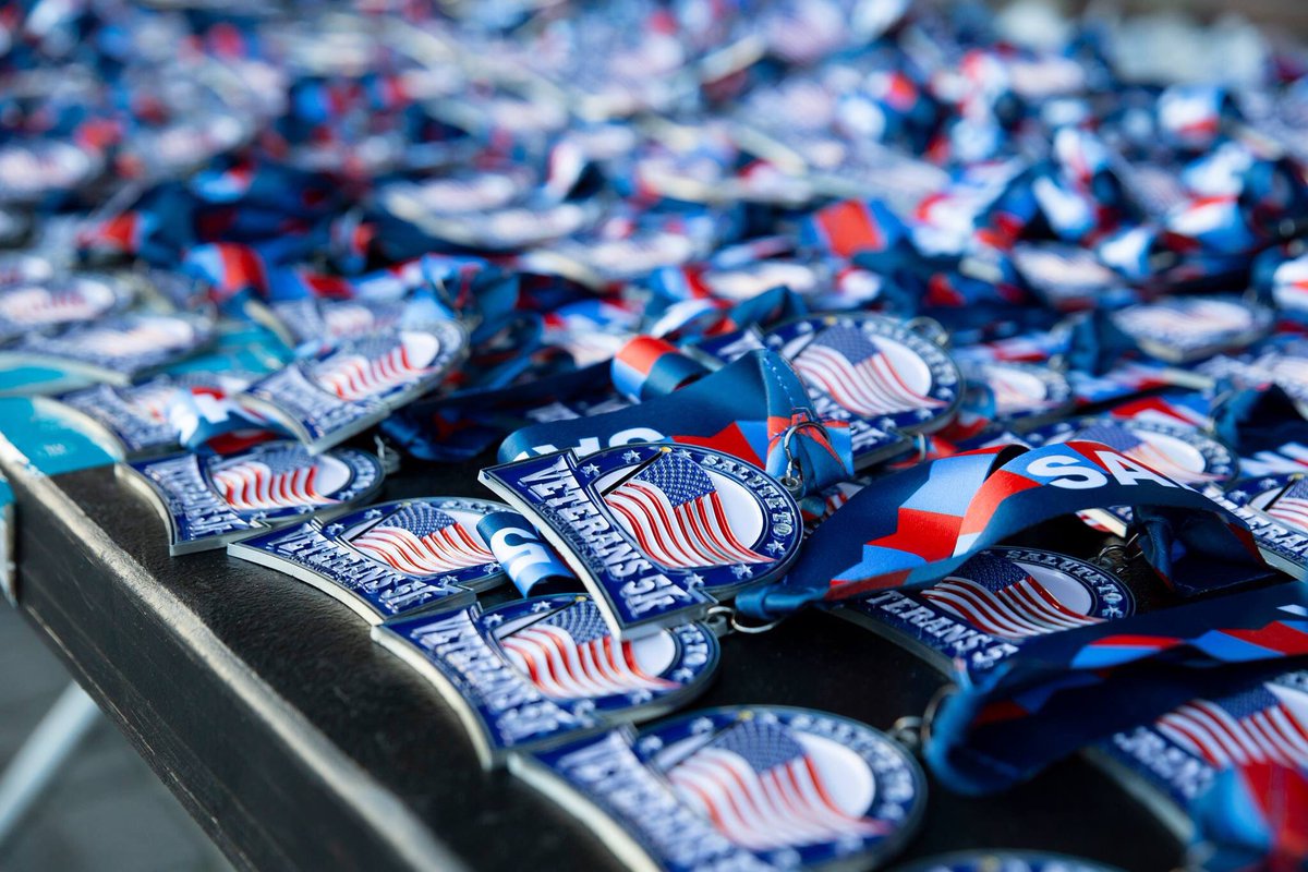 RunSalute's tweet image. Mmmm Medals...