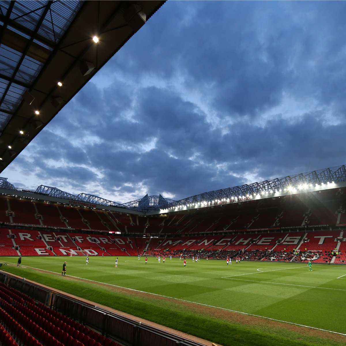 BeeNetwork's tweet photo. 🏟️ Travelling to Old Trafford on Tuesday night?
⚽️ Our travel advice page will ensure you miss none of the action from the #MUNBFC fixture.
✏️ Plan ahead and enjoy the match!
https://t.co/1hSBg0LO6i https://t.co/LacwEU7UTO