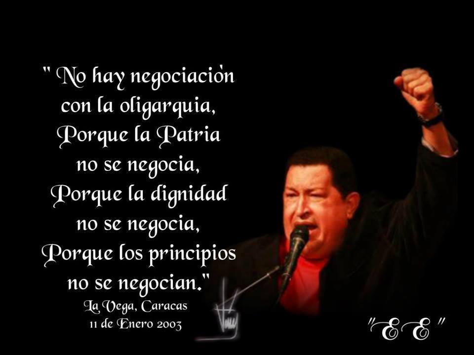 @NicolasMaduro @irisvarela Buen día el Pueblo Chavista que VOTÓ el 20 de Mayo por ud,  esta EXIGIENDO se aplique la CONSTITUCIÓN con la mano izquierda de CHÁVEZ y la LEY con la mano derecha de BOLÍVAR 👍
#UnidadYLealtadConNicolas 
#VenezuelaYElMundoConMaduro