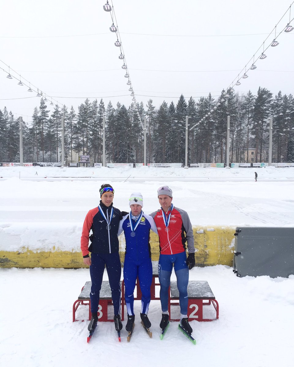 mikapoutala's tweet photo. Onnittelut Samuli Suomalainen maailman cup (alle 23v) voitosta 👊🏼 Kisat tänä viikonloppuna Ogelissa. Ilmainen sisäänpääsy. @speedskatingfi @helsinkiliikkuu https://t.co/p5lErJynLd