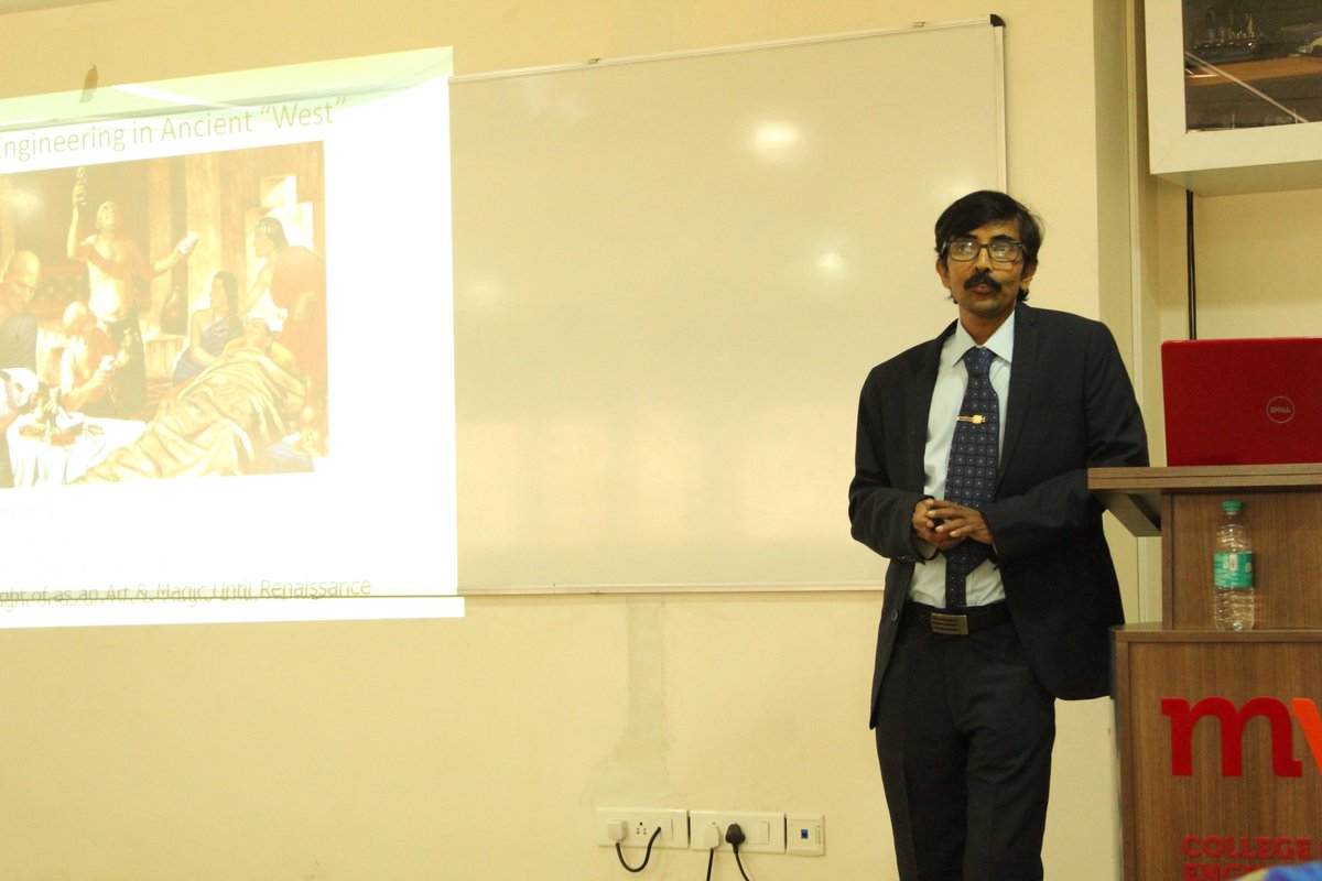 mvjceofficial's tweet image. FDP Advance Research Trends in Speech &amp;amp; Image Processing - Day 2: Dr. D.K. Ravish, Professor/ML of Dr. Ambedkar Institute of Technology takes a session on application of #speechandimageprocessing in #biomedicalsignalprocessing.
#Engineering