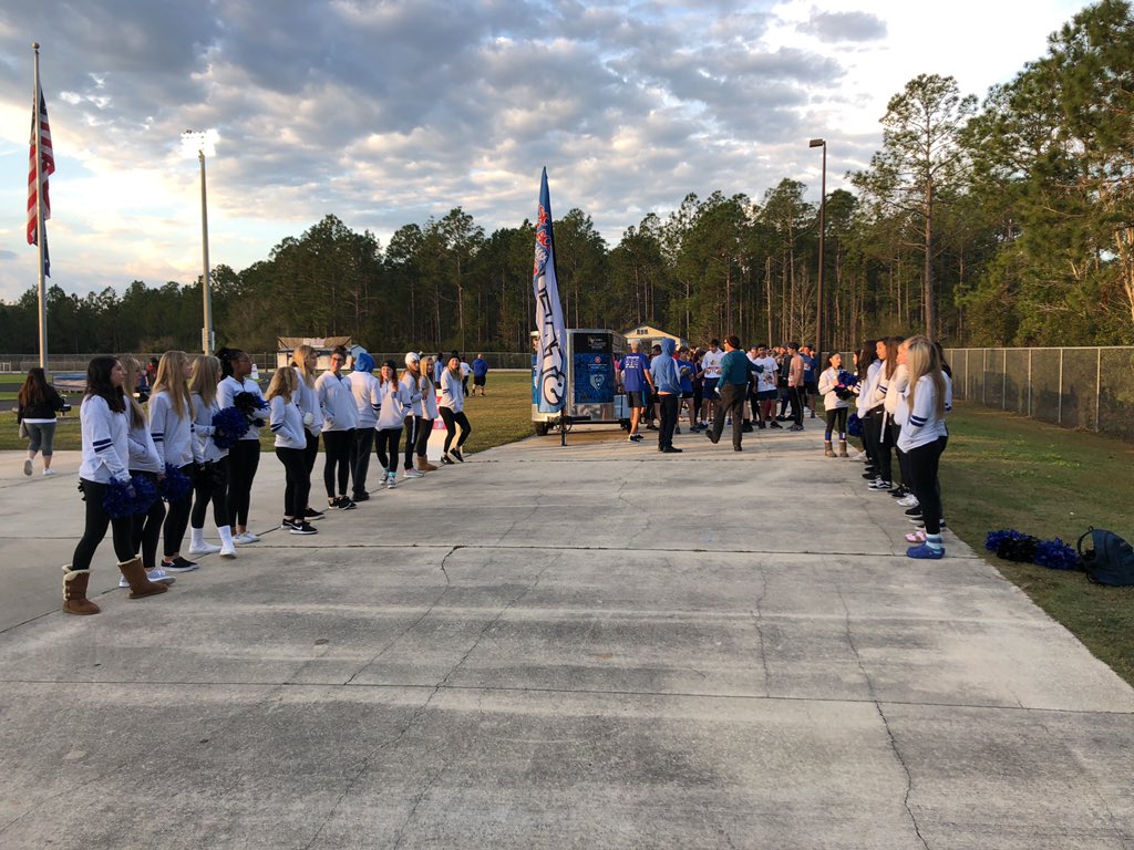 BTHS_Cheer's tweet photo. Spirit Run 5K https://t.co/07zJ1pYvV4