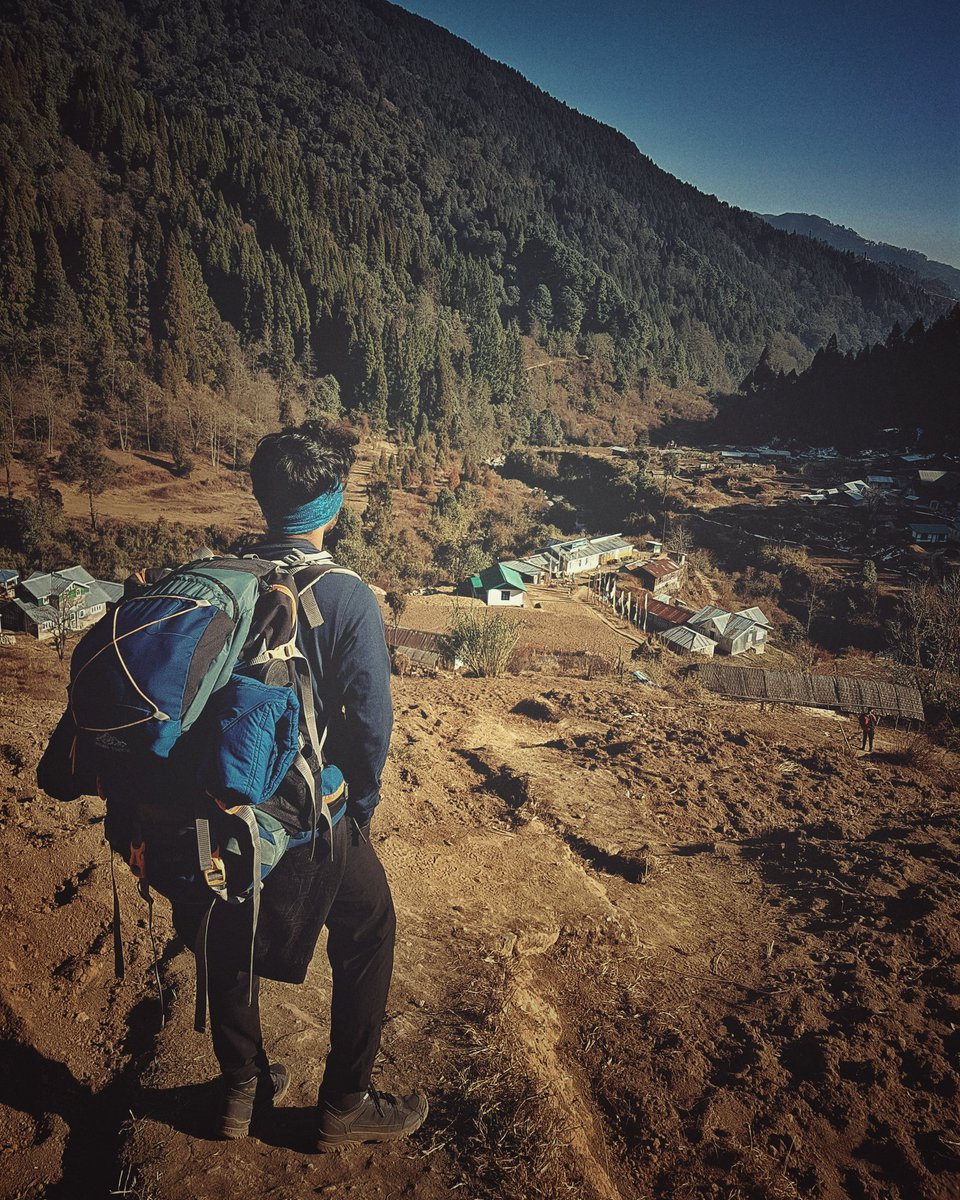 Peaceinhell2's tweet image. "The world is not in your books or maps, Its out there."

#himalayas #winter #Trekking #hikingadventures #naturephotography #naturel #travel #Traveller #travelphotography #mountains #himalayas #india #wanderlust #silhoutte #Flowers #triptocommunity #natgeotravel