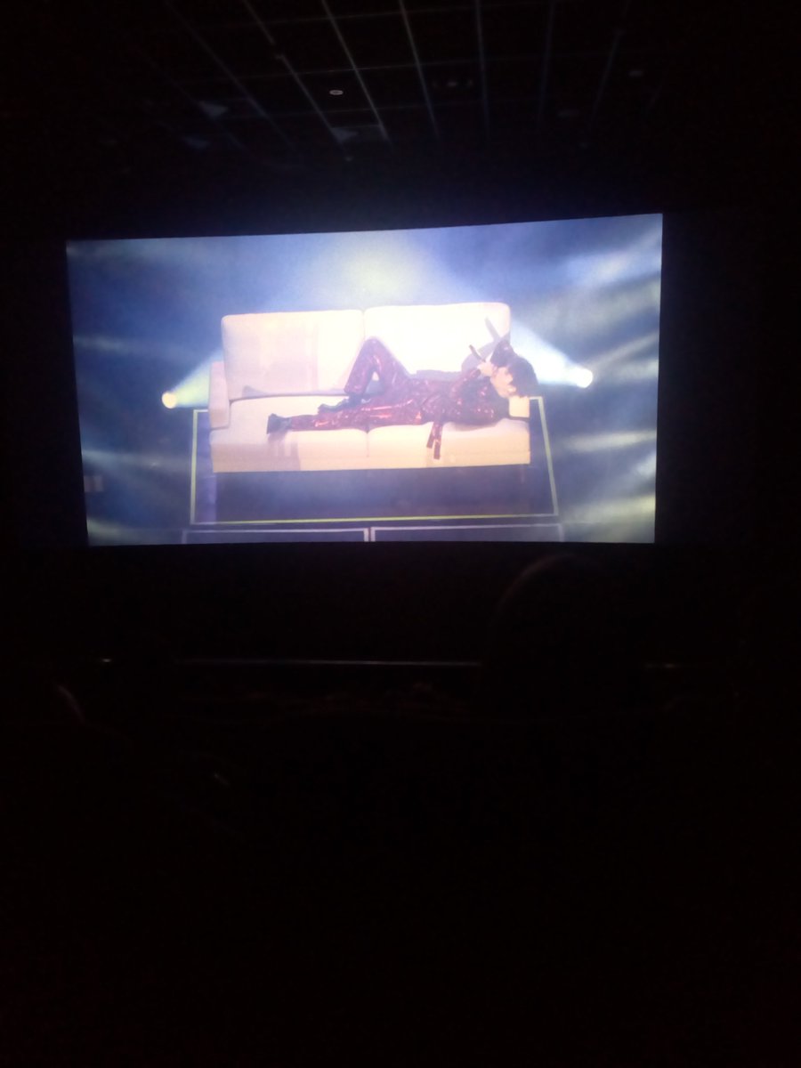 лежим пердим
#LoveYourselfinSeoulFilm