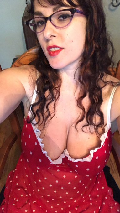 The financial struggle looks like it may end soon! 2nd interview with a salon next Wednesday. I am still