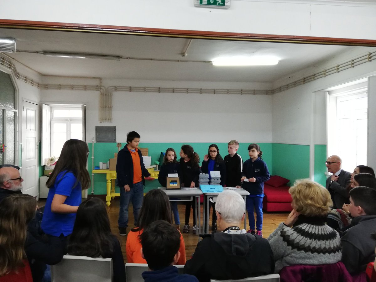 Franner6thclass's tweet image. Day 5: After a lot of hard work we witnessed the final product/presentation of the autonomous learning project based lesson where Portuguese and Irish collaborated to present their work on landscapes in Portugal. So proud of our students @Erasmus1820 @EUErasmusPlus #franner