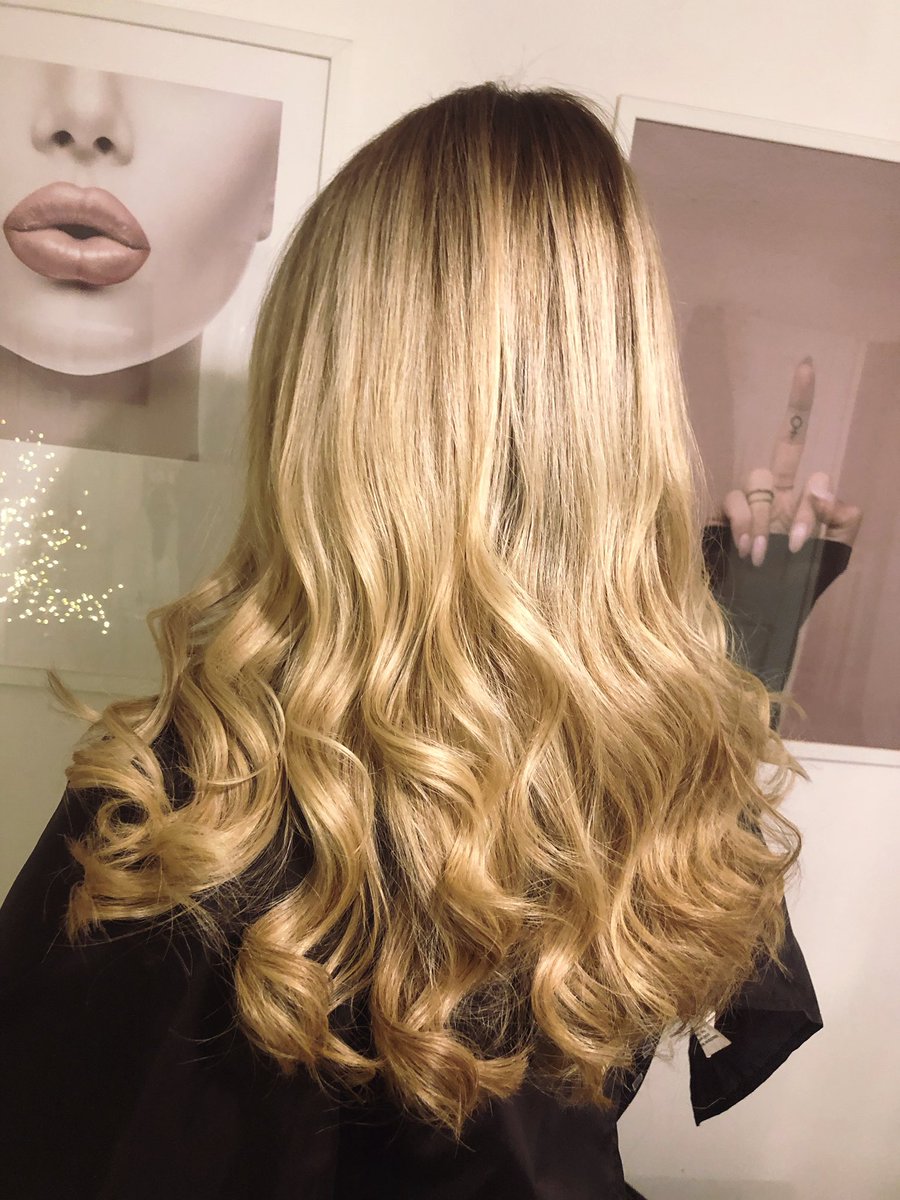 POLISHEDHITCHIN's tweet photo. POLISHED | my client was having blonde highlights for a few years but fancied a little change and wanted a nice subtle balayage.. one happy client ✨👸🏼 https://t.co/UDcxKB8GE2