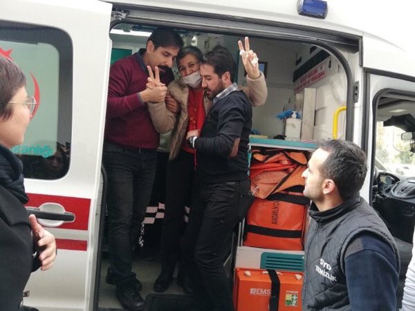 Hapishanelerde baskıya, tecride, işkenceye son!
"İçeride dışarıda hücreleri parçala"!
#TecridiParçala