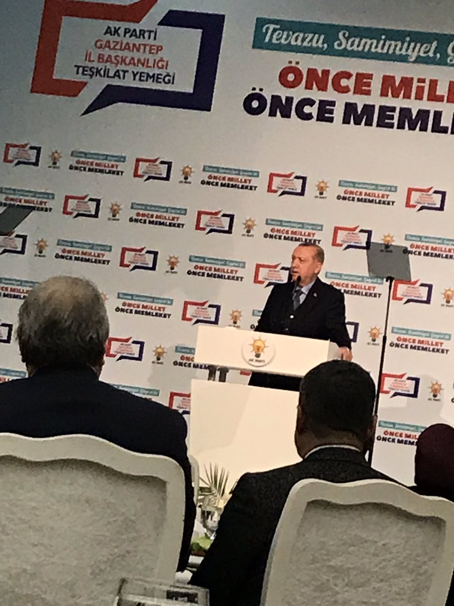 Gaziantep Aday Tanıtım Toplantısına ve teşkilat yemeğine katıldık. Başta Kıymetli Büğüğümüz İl Başkanımız <a href="/EyupOzkececi/">Mehmet Eyup Özkeçeci</a>, Büyükşehir Belediye Başkanımız <a href="/FatmaSahin/">Fatma Şahin</a>, Şahinbey ve Şehitkamil Belediye Başkanlarımız <a href="/mtahmazoglu/">Mehmet Tahmazoğlu 🇹🇷</a> ve <a href="/rfadiloglu/">Rıdvan Fadıloğlu 🇹🇷</a> başarılar diliyorum.