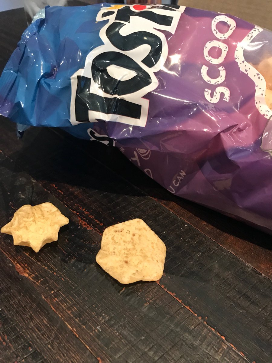peglegginmeg's tweet photo. @Tostitos has the quality control team been furloughed? #WheresTheScoop https://t.co/5eaX7jd9RK
