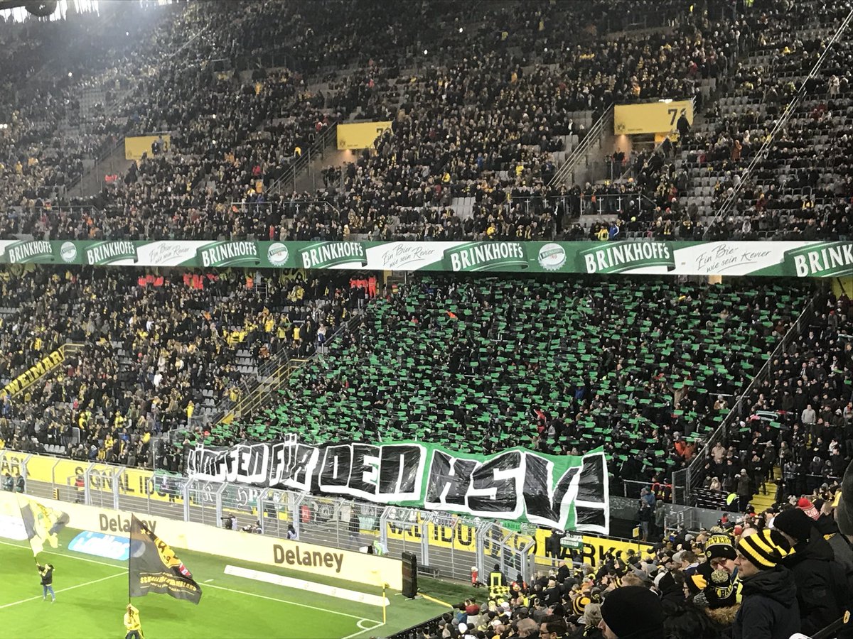 Iduna block 66 park signal Borussia Dortmund