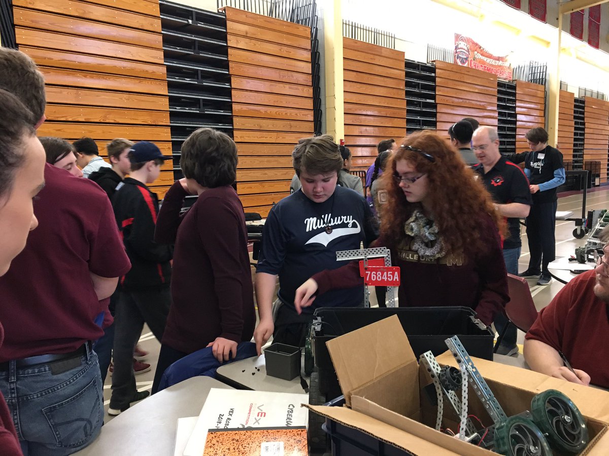 MHS_MrsDeMaria's tweet photo. CyberWoolies at our first competition! Thanks to Millbury Parents Club for support! https://t.co/ukxTGEs3eH