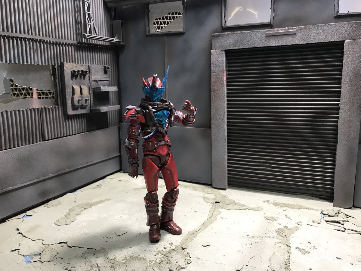 ミルズ 先日作成した100均 廃工場ジオラマにサイドパネルを追加作成してみました これでまた角度の違う撮影ができます 100均ジオラマ