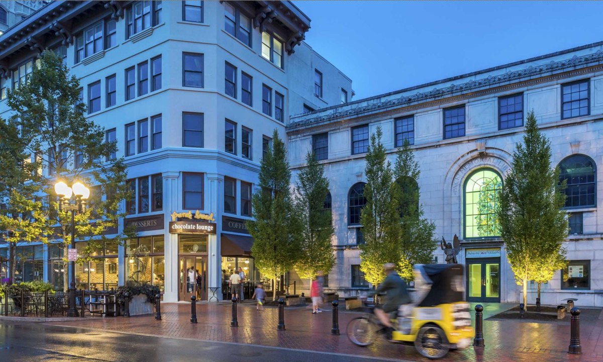 YonderNC's tweet photo. According to Bloomberg, smaller cities like Asheville are where the culinary heat is right now thanks in part to Katie Button & the Chow Chow Food Festival coming September 12th-15th 2019! https://t.co/LhIc8XZvry
#yondervacation #Foodie #avlnews @VisitAsheville @frenchbroadchoc https://t.co/EUHfPUBBog
