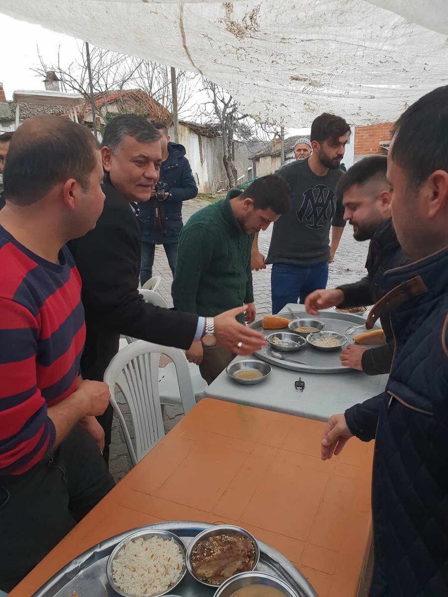 Sarıçam Mahallemizde Halil ibrahim Kayanın kızının düğün cemiyetindeyiz.