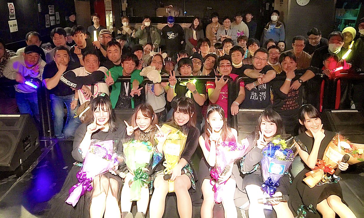 tsuzuki_urara's tweet photo. 虹色fanふぁーれラストライブ、最高に楽しい時間で、本当に幸せでした。

なにより沢山のサン社員さんの楽しそうな姿がみれたのが都築は1番嬉しかった。❤️

ありがとう、みんな

虹色fanふぁーれの都築麗を4年間も応援して下さり本当にありがとうございました！

サン社員さん、本当にだいすきだよ https://t.co/wZGQuyCeIj